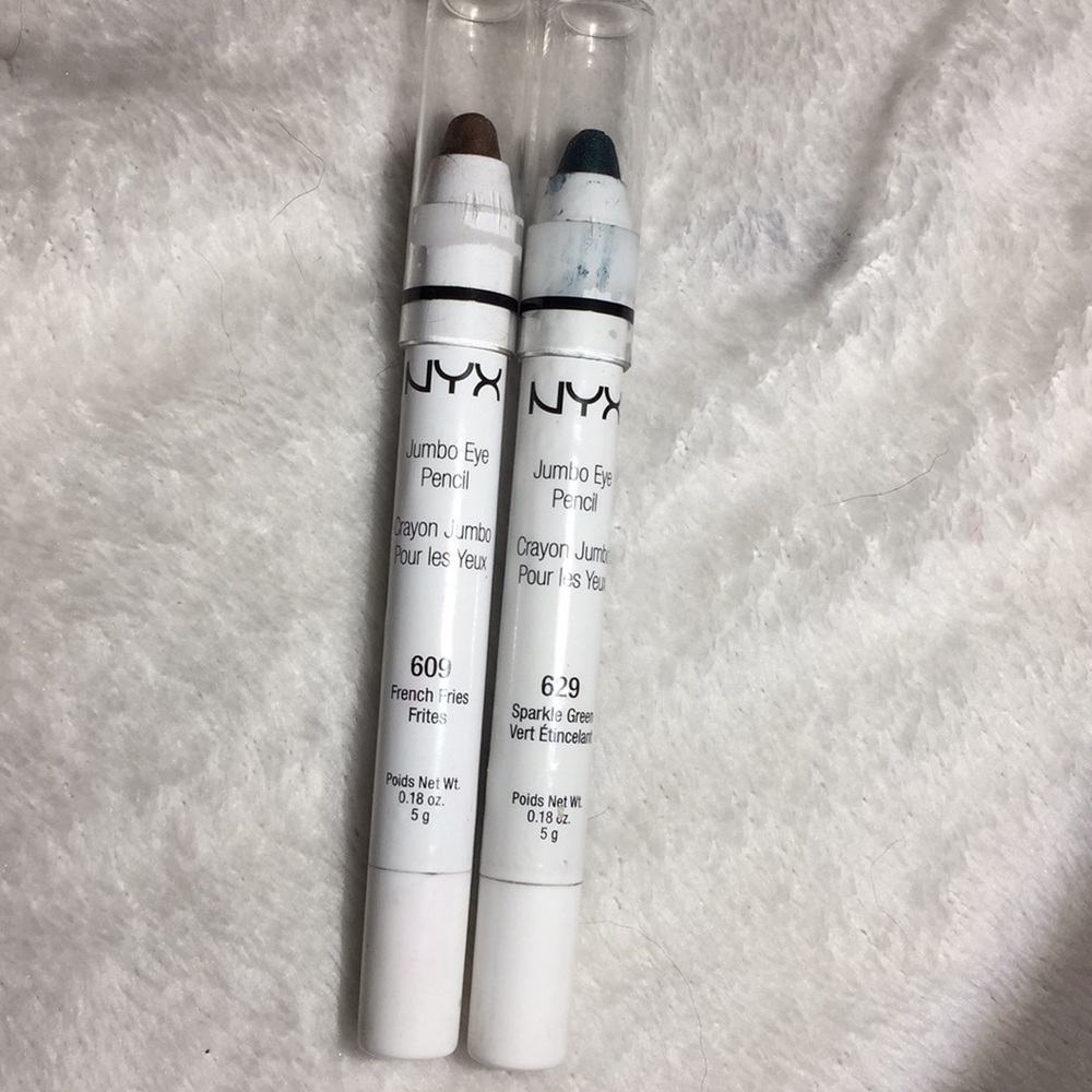 2 shimmering jumbo eyeliner sticks